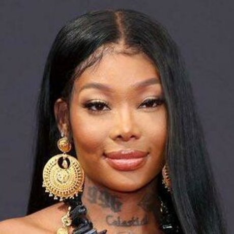 Summer Walker pornstar erotic pics