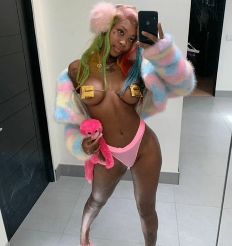 Summer Walker pornographic model img