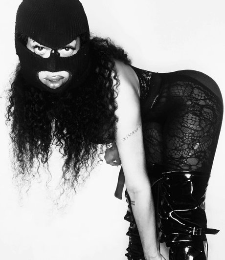 Carla Amaral star perfect archive