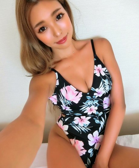 goth asian onlyfans best picture