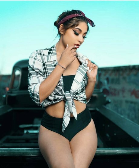 babyfengari hot actress images