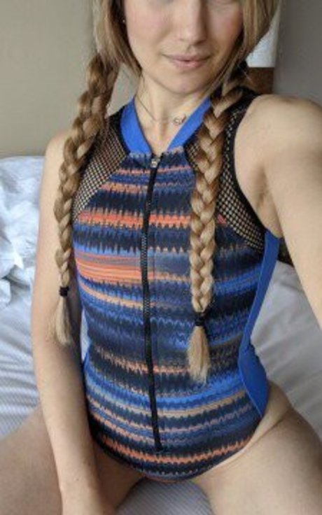 Stephanie Bonham Carter free pornstar pics