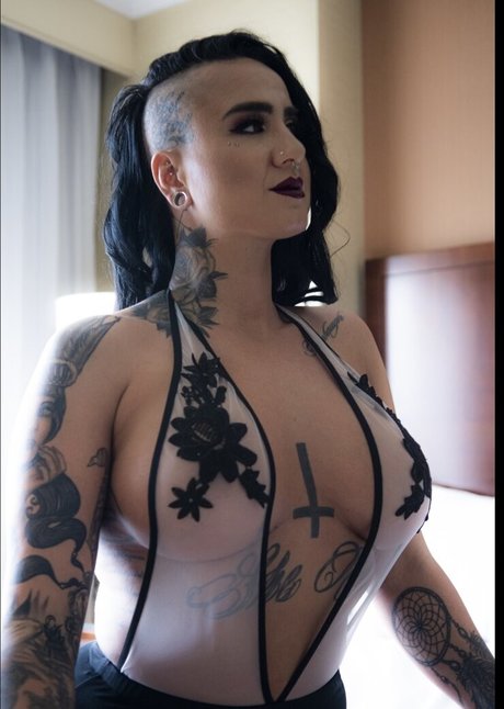 Ashlee Evens Smith xxx actress pic