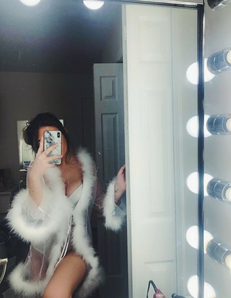 Taylor McCarthy star sexy pictures