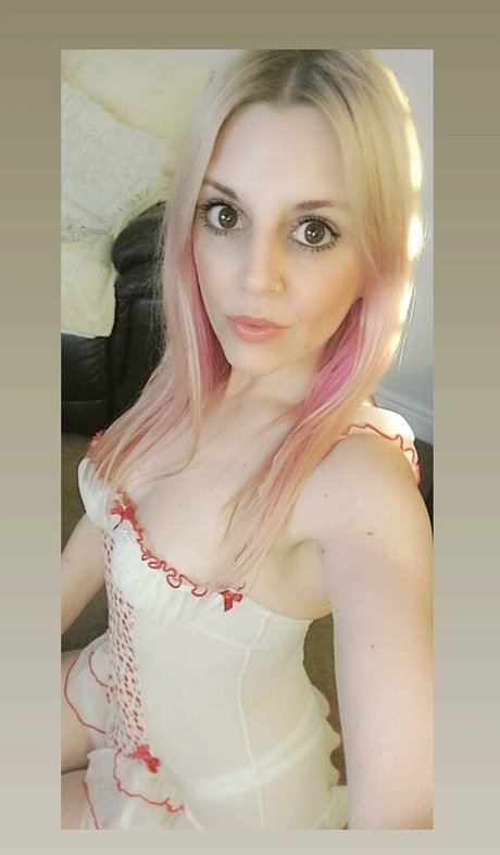 JuicyJayne pornstar beautiful gallery