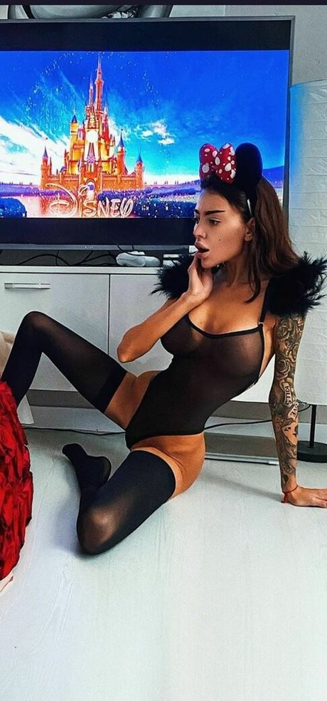 Alena Omovich star free archive