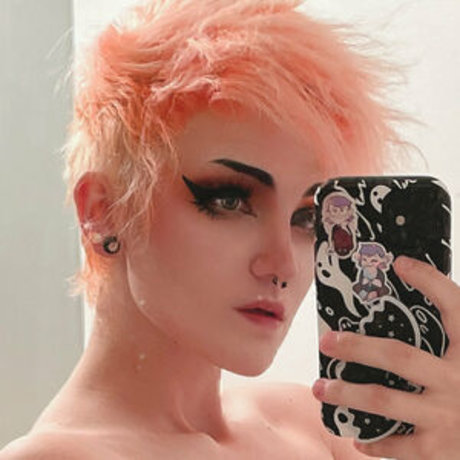 M Blackburn art actress pic