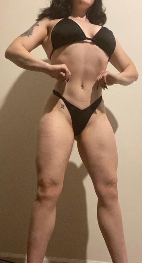 Amber The Valkyrie sexy star galleries