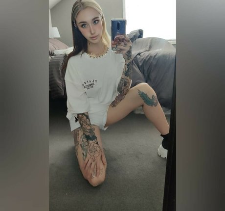 toranine model adult pictures