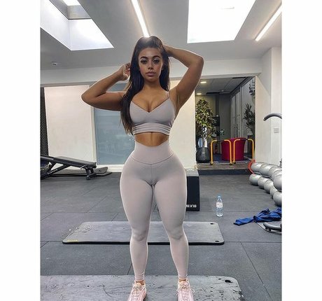 Kate Isobel Daisy beautiful star image