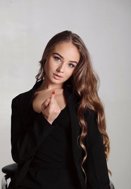 Tatiana Baytalenko star erotic galleries