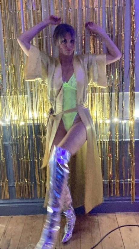 Morgana Robinson star porn photos