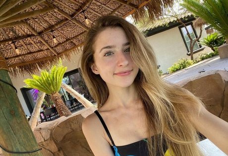 RyyFyy hot star gallery