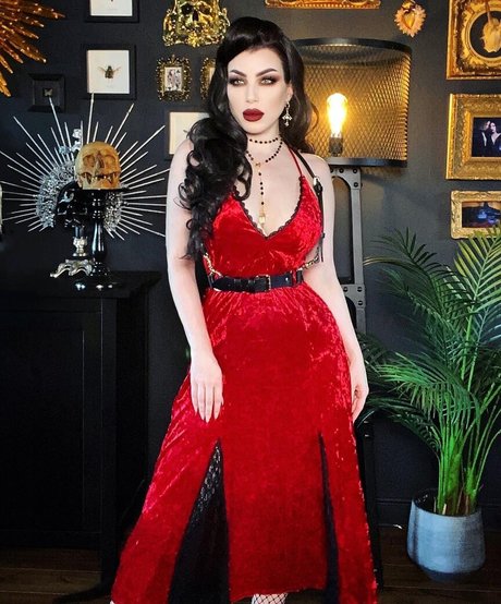 Threnody In Velvet pornstar naked archive