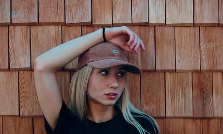 veylaneey model hot image