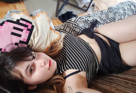 Erika Szabo star galleries