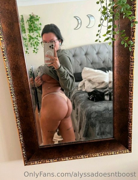 Alyssadoesntboost star xxx archive