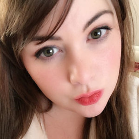 Divinebrat nice pornstar pic