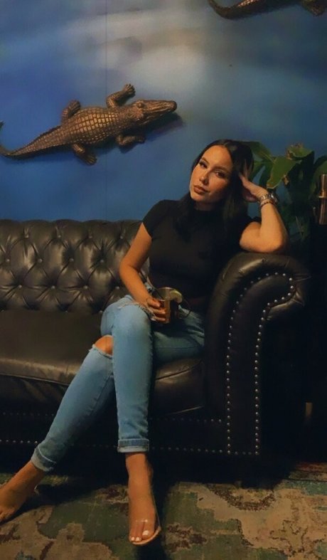 Alejandramariaxo model nudes photos