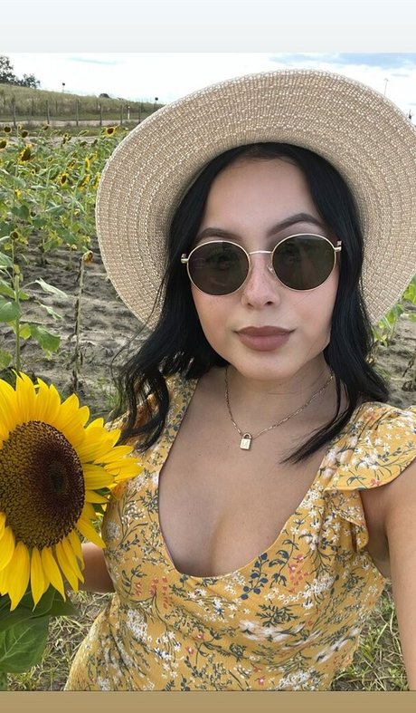 Alejandramariaxo model nudes img