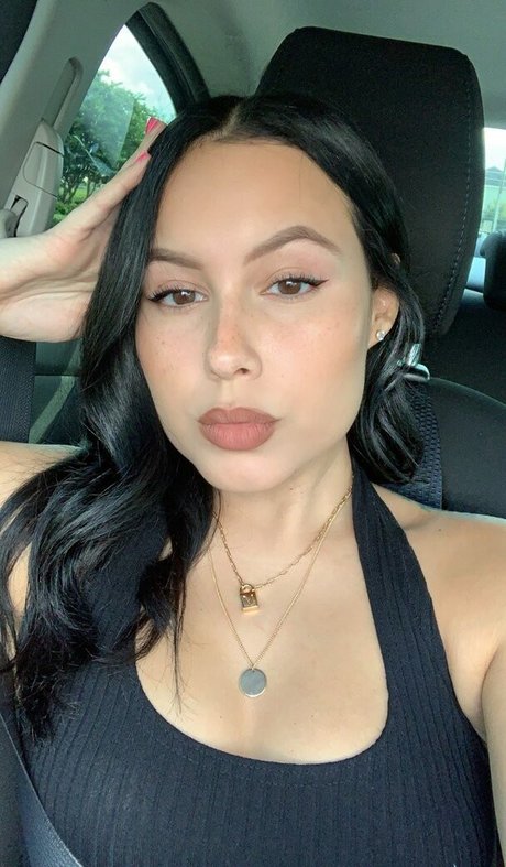 Alejandramariaxo hd actress pic