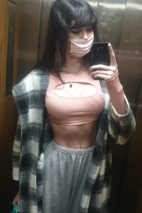 Niki Zmf perfect model images