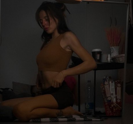 Anna Masarski hot actress pics