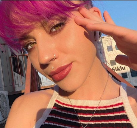 Anna Masarski hd pornstar gallery