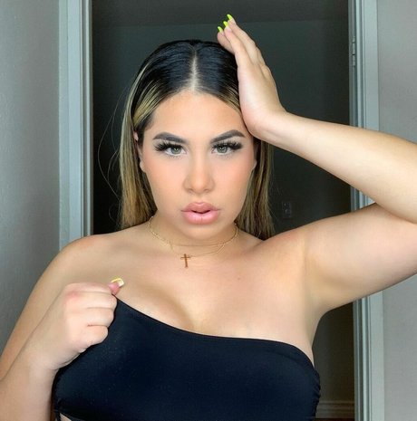 Asunaistheename sex model image