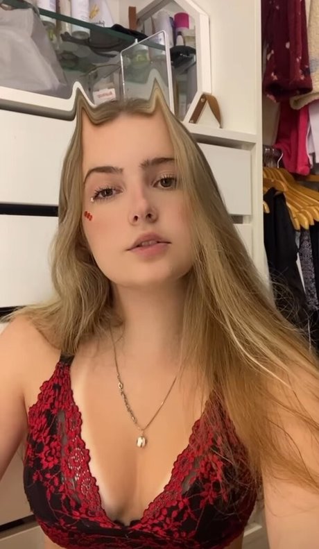 Camila Moroz star nice galleries