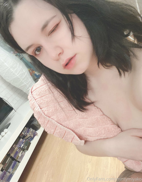 MintyMiyako pretty actress images