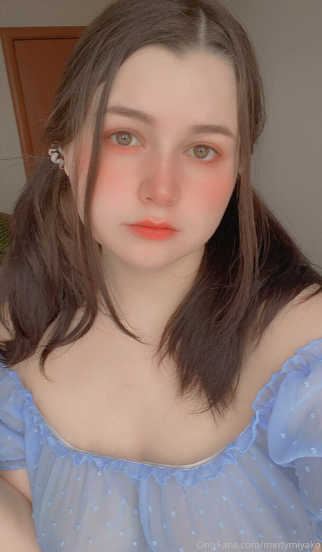 MintyMiyako model xxx picture