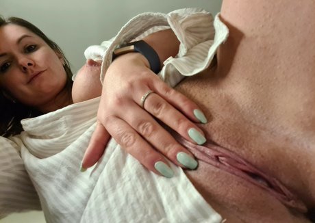 boredenglishwife pornstar pretty gallery