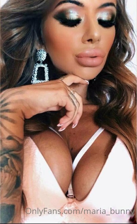 Mary Bunny star top pictures