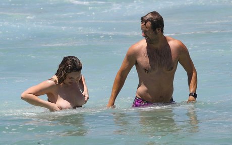 Bbie Chtfield sex model pictures