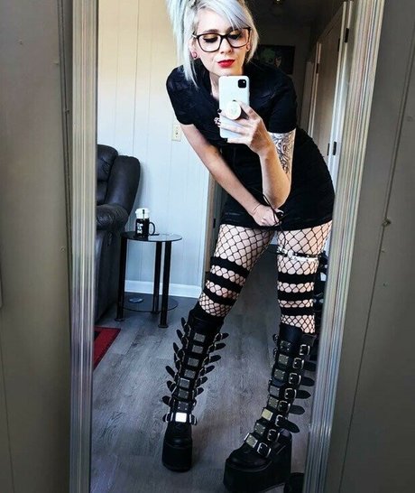 sleepy river erotic pornstar photos