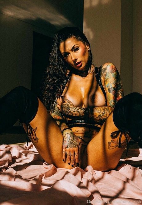 Sarah Schmidt best actress photo