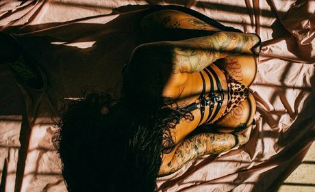 Sarah Schmidt nudes model pics