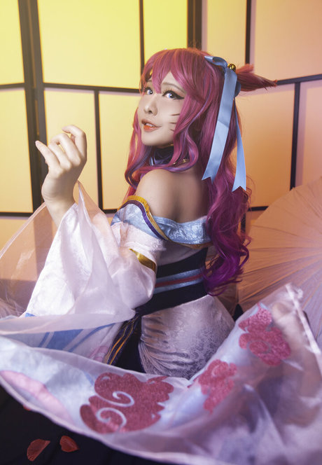 Vicky Lau high quality star image