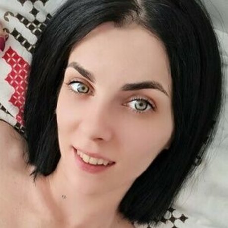 BellaSabini naked actress pics