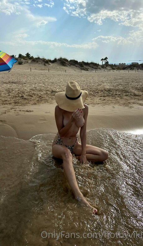 Viki Keepu pornstar adult photos