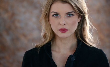 Reiki With Anna exclusive actress images