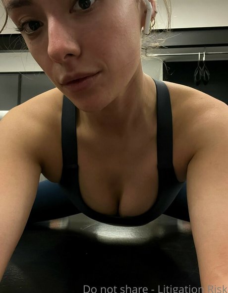 Eurasian1994 free pornstar pictures