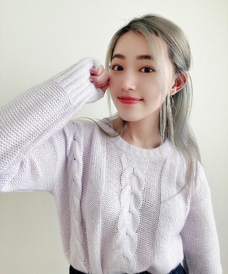 Yoojin model art pictures