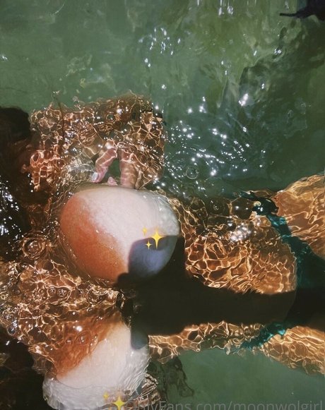 lucianahenaro model beautiful photos