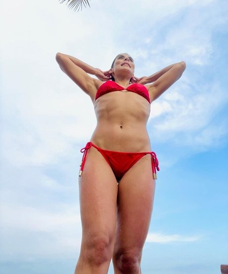 Maria Leon sexy actress photo