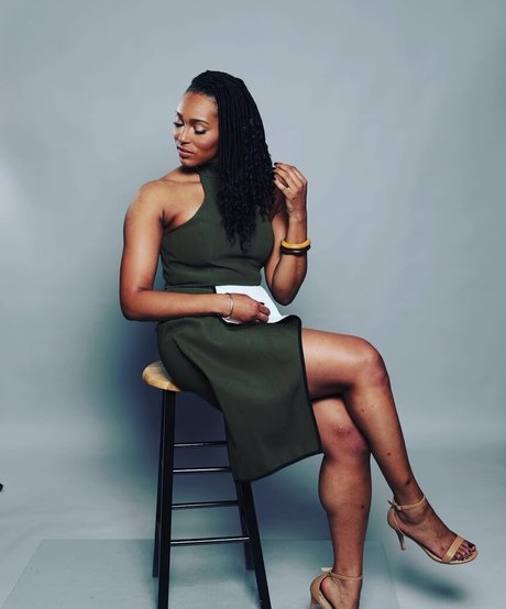 Dr Ebonie Vincent free model photos