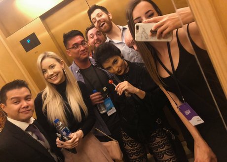 noko doko free model picture