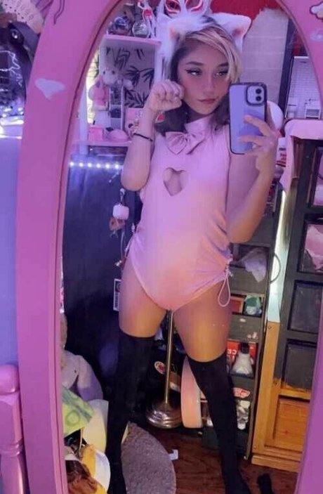 Abbxster exclusive actress image