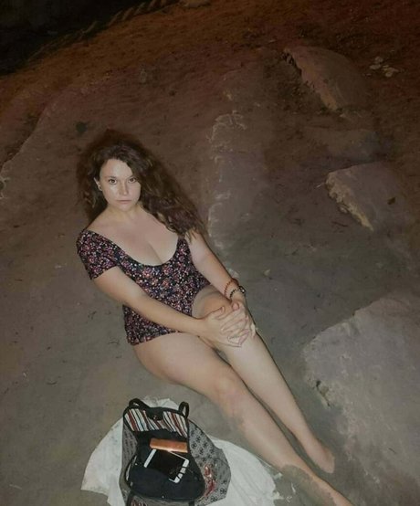 Carmen Curvy xxx star gallery